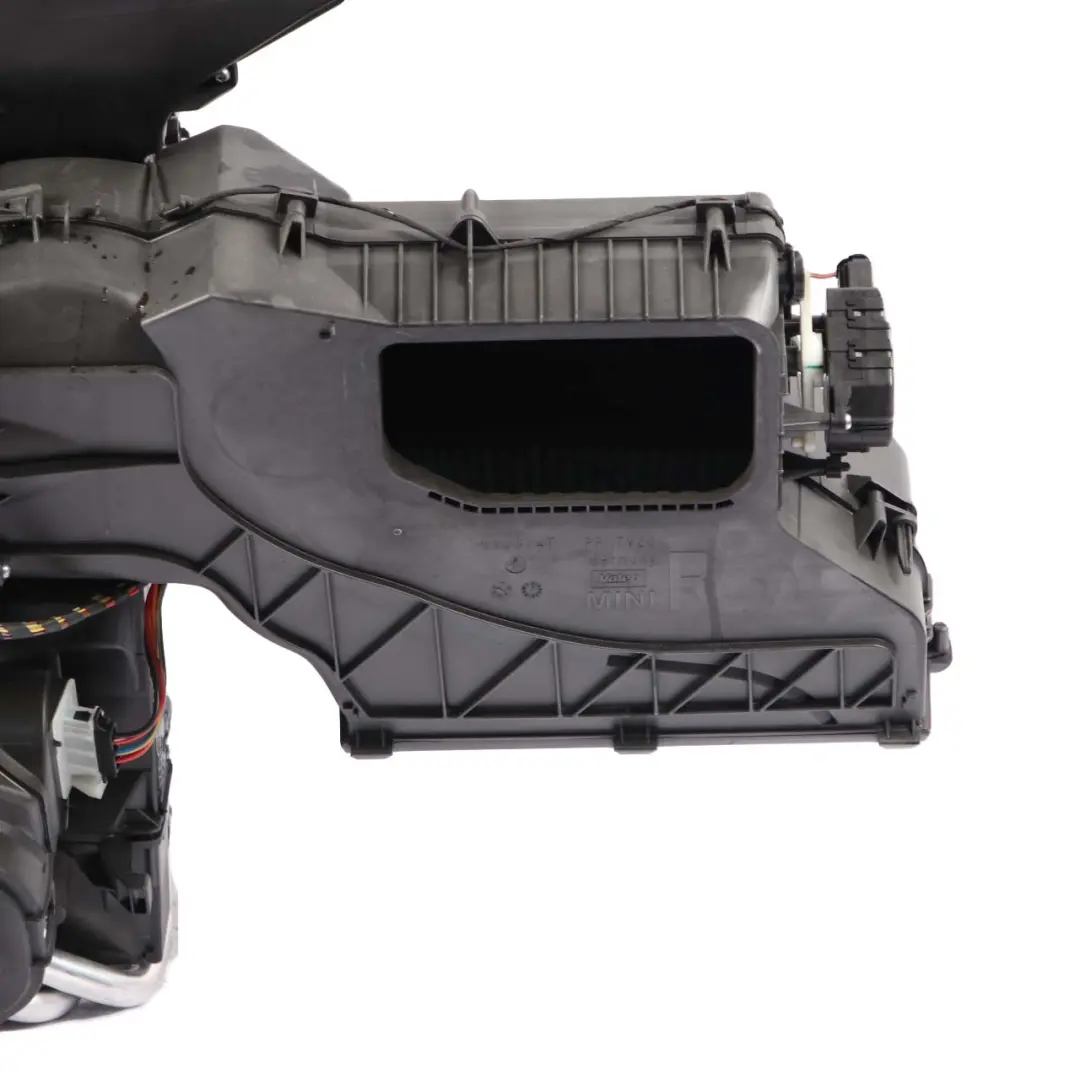 Heater Blower Matrix Box Diesel Valeo 9318359 to Mini R55 R60 Clubman Countryman with Part number 9266893 Mini R55 R60 Clubman Countryman Heater Blower Matrix Box Diesel Valeo 9318359 - SKU rhd-9266893 - Part number 9266893