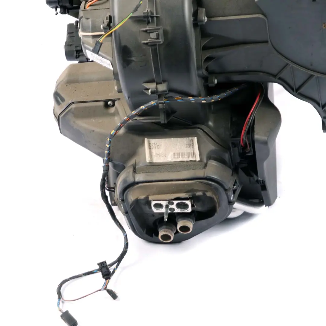 Heater Air Conditioning A/C Blower Matrix Box Valeo Diesel 9240708 to Mini R56 R57 with Part number 9266896 Mini R56 R57 Heater Air Conditioning A/C Blower Matrix Box Valeo Diesel 9240708 - SKU rhd-9266896 - Part number 9266896