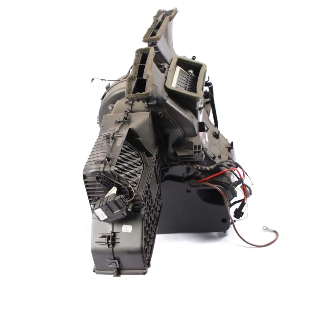 Heater Air Conditioning A/C Blower Matrix Box Valeo Diesel 9240708 to Mini R56 R57 with Part number 9266896 Mini R56 R57 Heater Air Conditioning A/C Blower Matrix Box Valeo Diesel 9240708 - SKU rhd-9266896 - Part number 9266896