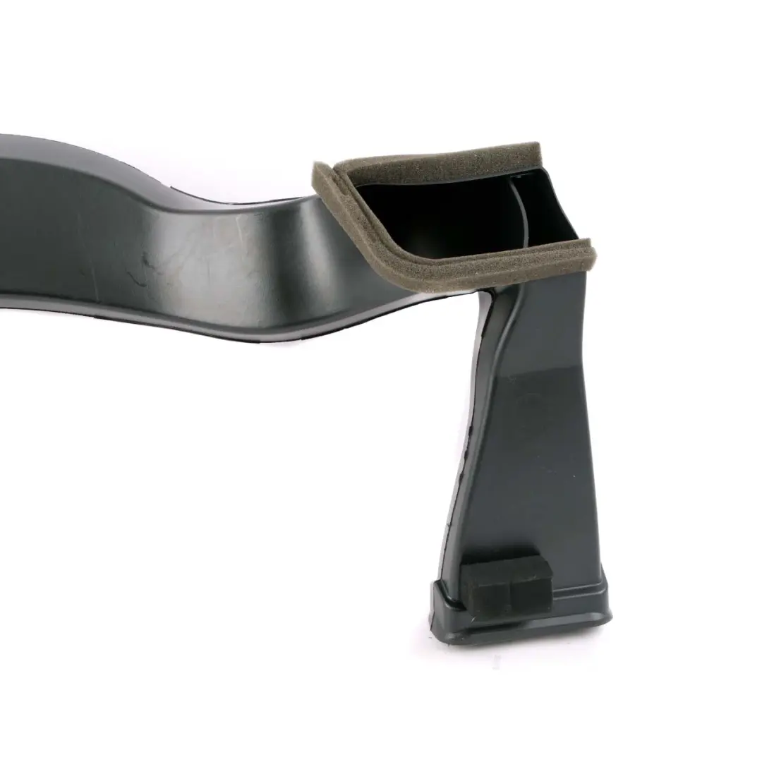 Cold Air Duct BMW i3 I01 Vent Inteke Guide Panel Driver's Side Right O/S to with Part number 9282867 Cold Air Duct BMW i3 I01 Vent Inteke Guide Panel Driver's Side Right O/S - SKU rhd-9282867 - Part number 9282867