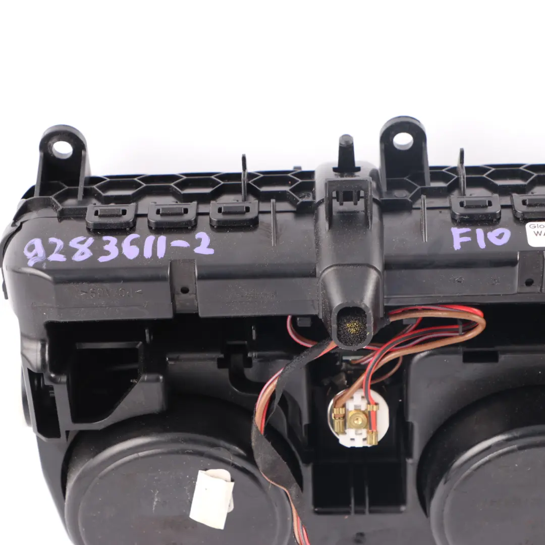 Holder BMW F10 F11 LCI Trim Cover Storage Centre Console Tray Silver to Cup with Part number 9283611 Cup Holder BMW F10 F11 LCI Trim Cover Storage Centre Console Tray Silver - SKU rhd-9283611-2 - Part number 9283611