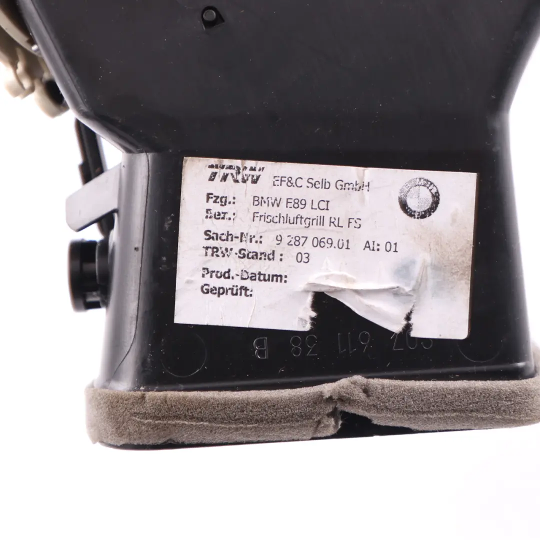 Fresh Air Vent Front Right O/S RHD Grille Duct Trim Panel to BMW E89 Z4 with Part number 9287069 BMW E89 Z4 Fresh Air Vent Front Right O/S RHD Grille Duct Trim Panel - SKU rhd-9287069 - Part number 9287069