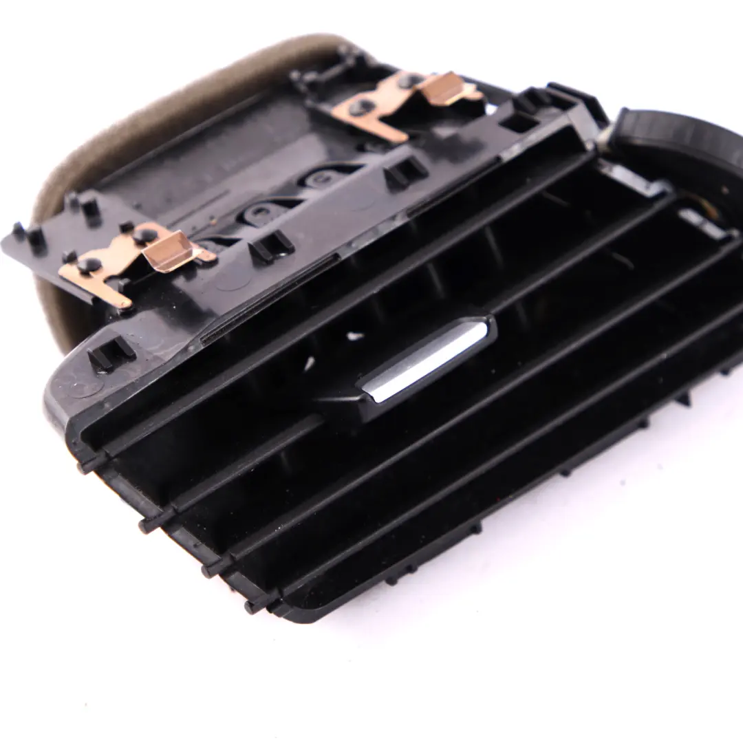 Fresh Air Grille Left N/S Vent Dash Dashboard to BMW 2 Series F45 F46 with Part number 9287289 BMW 2 Series F45 F46 Fresh Air Grille Left N/S Vent Dash Dashboard - SKU rhd-9287289 - Part number 9287289