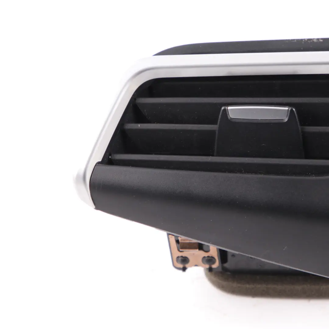 Dashboard Vent BMW F45 F46 Fresh Air Grille Front Right Chrome to with Part number 9287292 Dashboard Vent BMW F45 F46 Fresh Air Grille Front Right Chrome - SKU rhd-9287292 - Part number 9287292