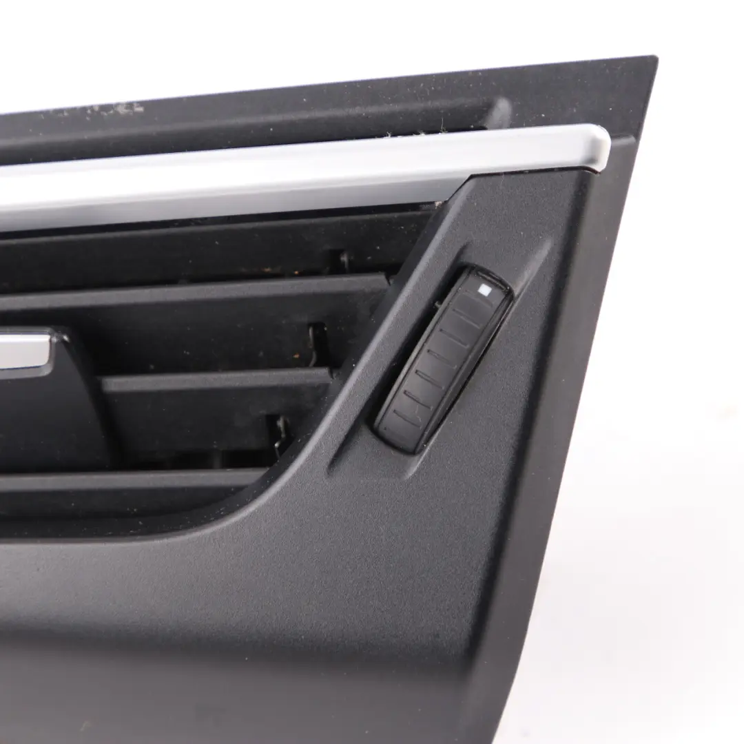 Dashboard Vent BMW F45 F46 Fresh Air Grille Front Right Chrome to with Part number 9287292 Dashboard Vent BMW F45 F46 Fresh Air Grille Front Right Chrome - SKU rhd-9287292 - Part number 9287292