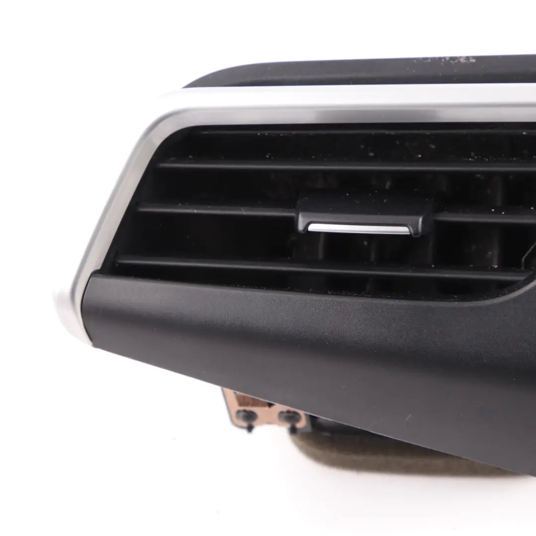 Dashboard Vent BMW F45 F46 Fresh Air Grille Front Right Chrome to with Part number 9287292 Dashboard Vent BMW F45 F46 Fresh Air Grille Front Right Chrome - SKU rhd-9287292 - Part number 9287292