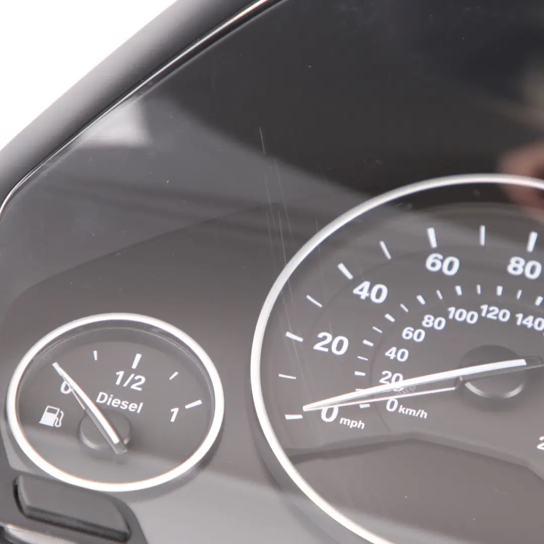 Instrument Cluster BMW F30 F31 Diesel Speedo Clocks Meter Automatic to with Part number 9325208 Instrument Cluster BMW F30 F31 Diesel Speedo Clocks Meter Automatic - SKU rhd-9325208 - Part number 9325208