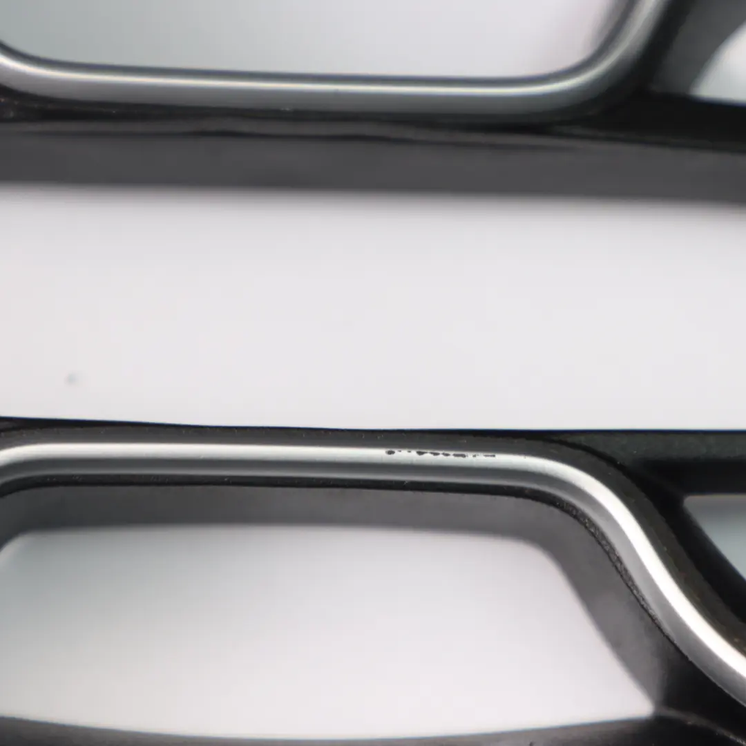 Instrument Cluster Speedo Clocks Cover Surround to Renault Trafic Vivaro B with Part number 93452435 Renault Trafic Vivaro B Instrument Cluster Speedo Clocks Cover Surround - SKU rhd-93452435 - Part number 93452435