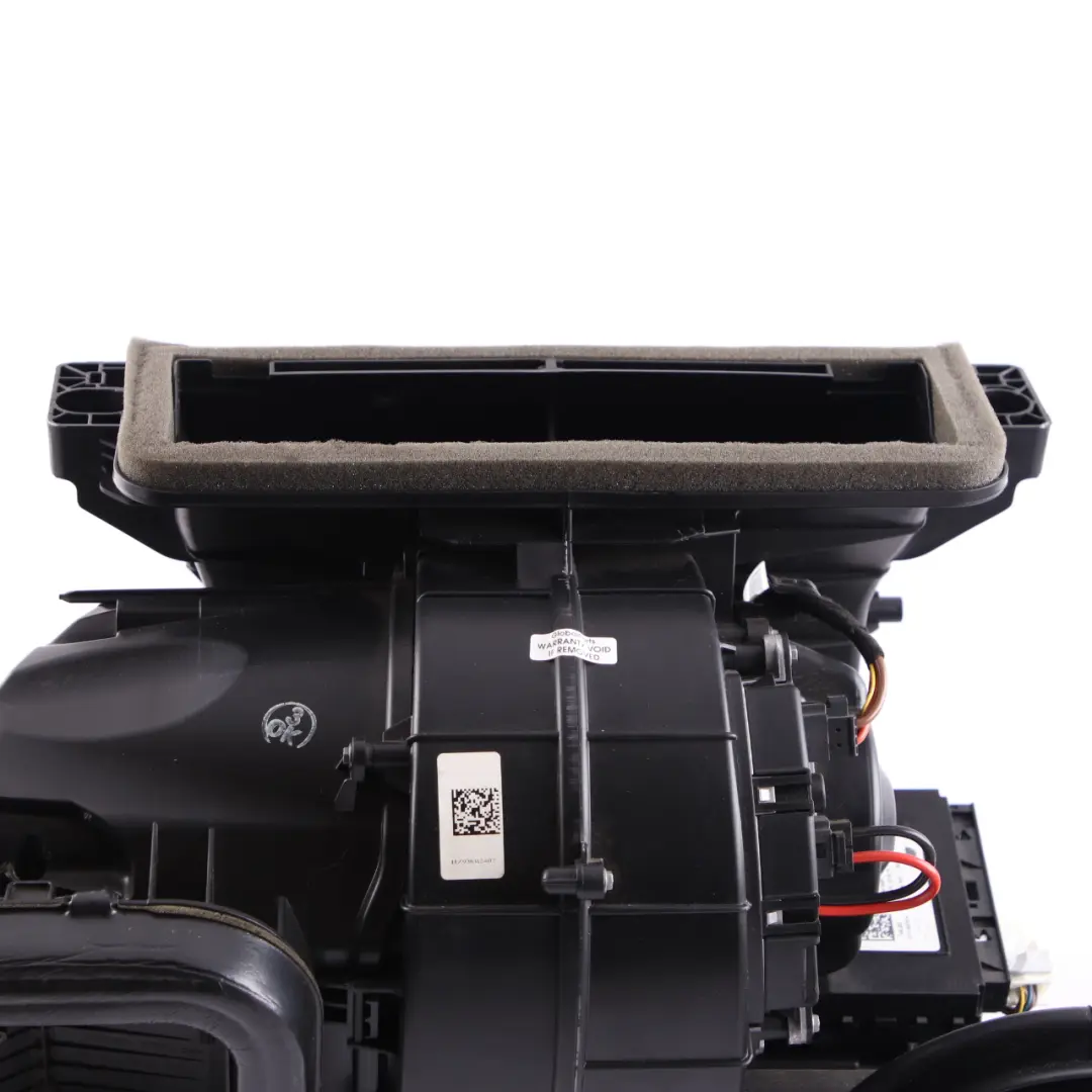 Heater Air Conditioning Matrix Housing Unit to BMW i3 I01 with Part number 9383124 BMW i3 I01 Heater Air Conditioning Matrix Housing Unit - SKU rhd-9383124 - Part number 9383124