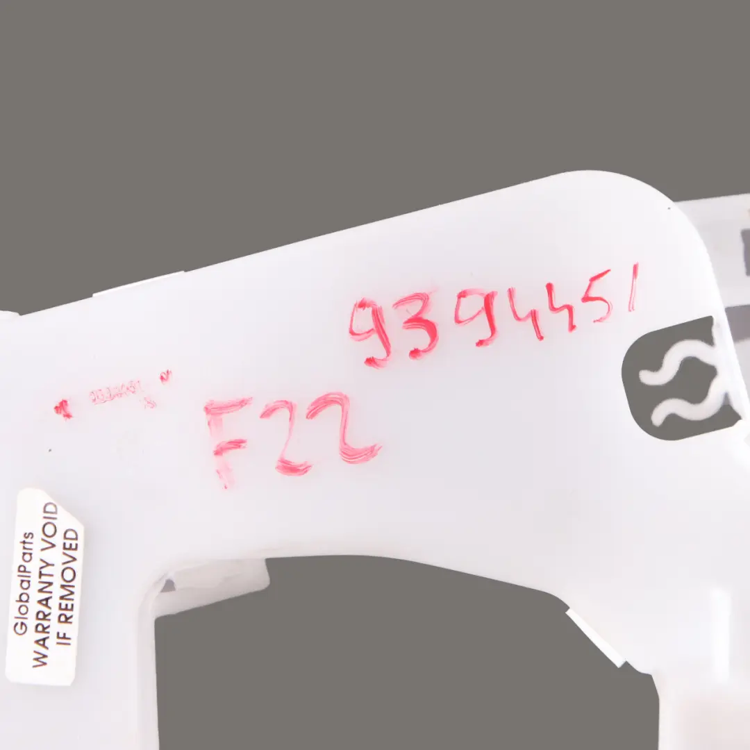 Cable Harness Channel Bracket Cover Centre Console to BMW F30 F31 F32 with Part number 9394451 BMW F30 F31 F32 Cable Harness Channel Bracket Cover Centre Console - SKU rhd-9394451 - Part number 9394451