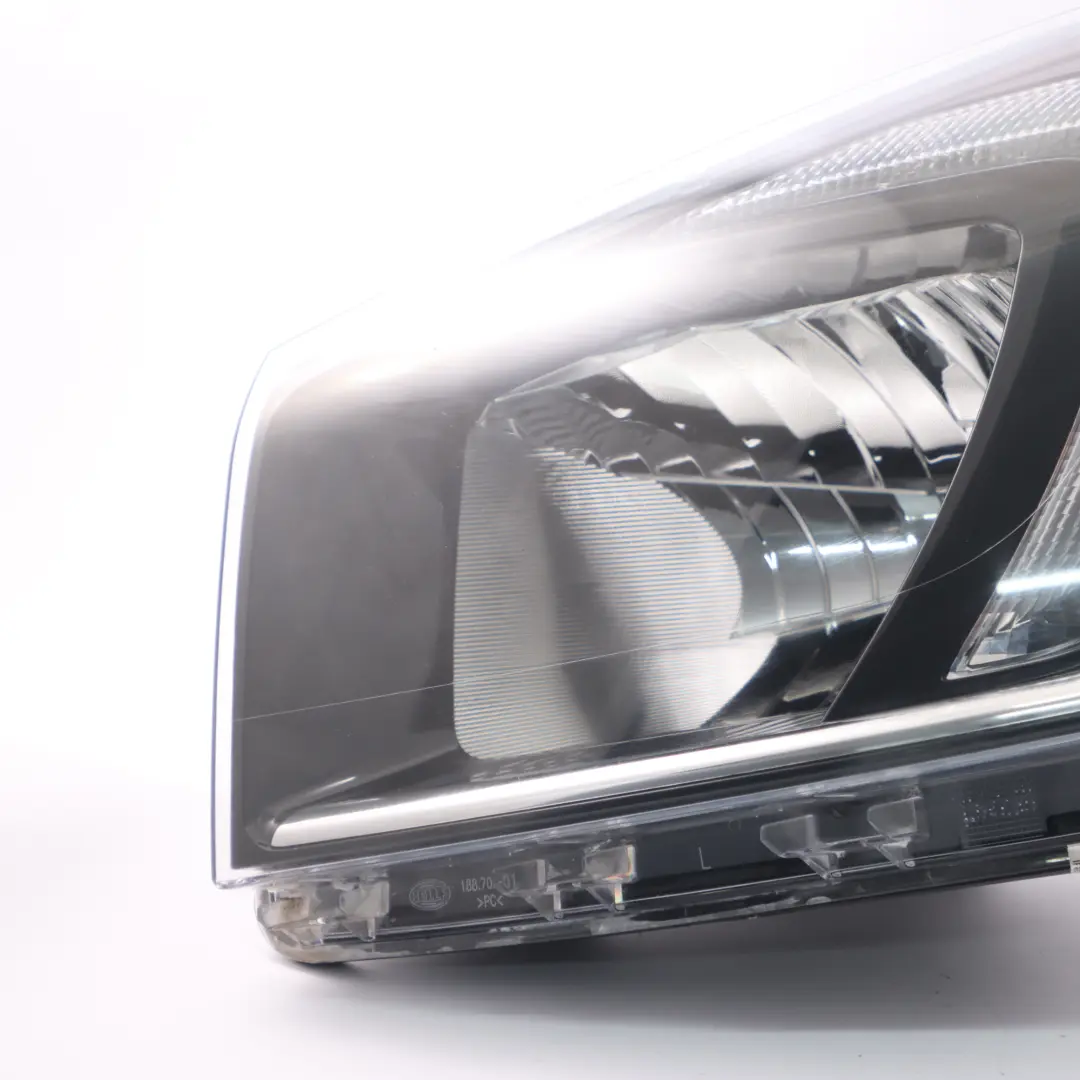 Headlight Headlamp Front Left N/S Lamp Light to Vauxhall Vivaro B with Part number 95527868 Vauxhall Vivaro B Headlight Headlamp Front Left N/S Lamp Light - SKU rhd-95527868 - Part number 95527868