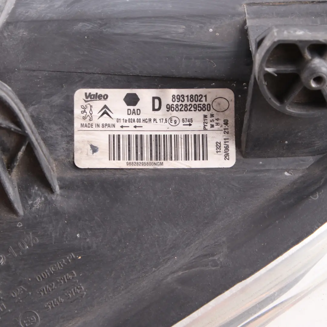 Headlight Citroen Berlingo Peugeot Partner Headlamp Front Right O/S to with Part number 9682829580 Headlight Citroen Berlingo Peugeot Partner Headlamp Front Right O/S - SKU rhd-9682829580 - Part number 9682829580