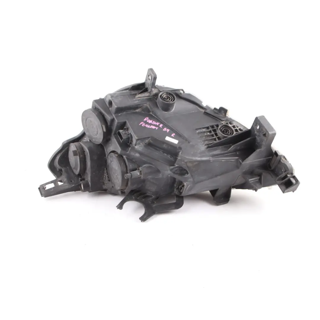 Headlight Citroen Berlingo Peugeot Partner Headlamp Front Right O/S to with Part number 9682829580 Headlight Citroen Berlingo Peugeot Partner Headlamp Front Right O/S - SKU rhd-9682829580 - Part number 9682829580