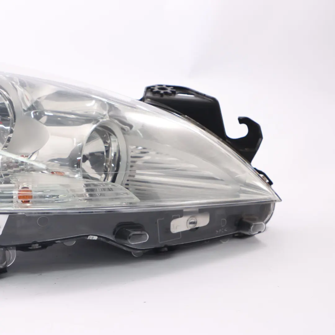 Headlight Headlamp Lamp Light Front Right O/S to Peugeot 3008 with Part number 9685472680 Peugeot 3008 Headlight Headlamp Lamp Light Front Right O/S - SKU rhd-9685472680 - Part number 9685472680