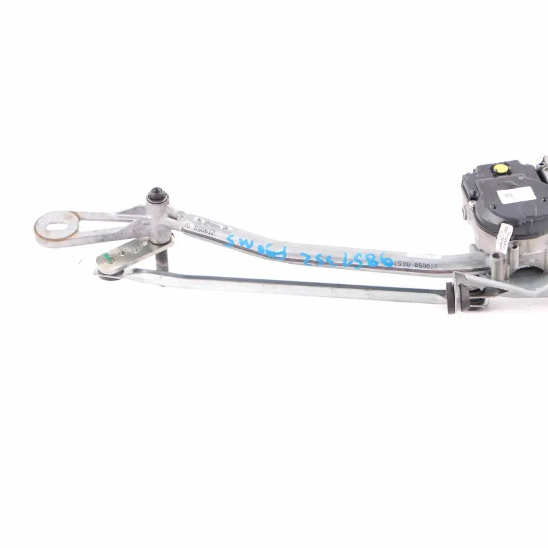 Front Windscreen Motor Wiper System Linkage to BMW G30 G31 with Part number 9851352 BMW G30 G31 Front Windscreen Motor Wiper System Linkage - SKU rhd-9851352 - Part number 9851352