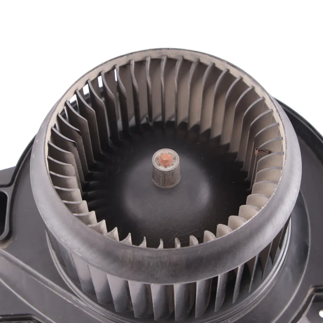 W907 W910 Heater Blower Motor Fan Diesel to Mercedes Sprinter with Part number A0008308002 Mercedes Sprinter W907 W910 Heater Blower Motor Fan Diesel - SKU rhd-A0008308002 - Part number A0008308002