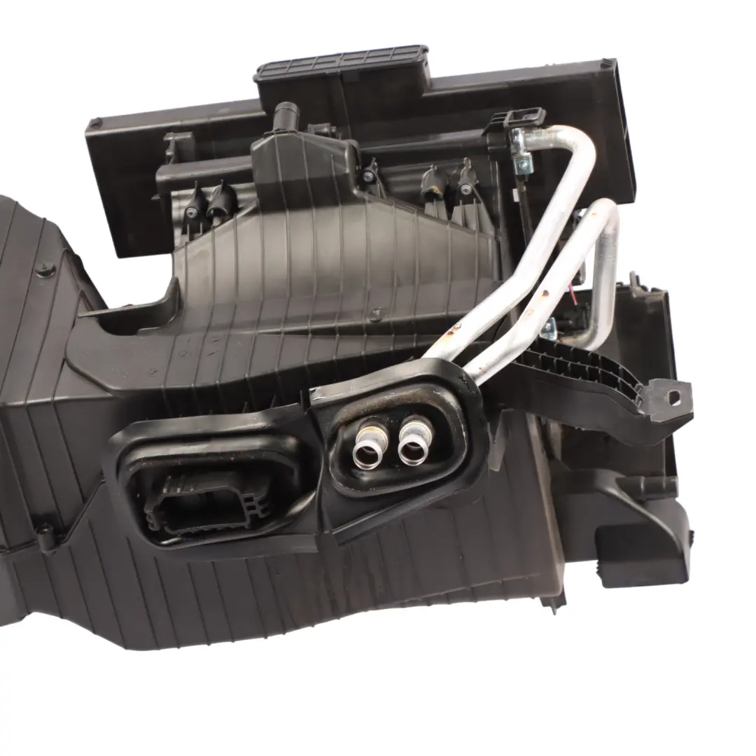 W907 W910 Heater Radiator Air Conditioning Matrix Unit to Mercedes with Part number A0008308702 Mercedes W907 W910 Heater Radiator Air Conditioning Matrix Unit - SKU rhd-A0008308702 - Part number A0008308702