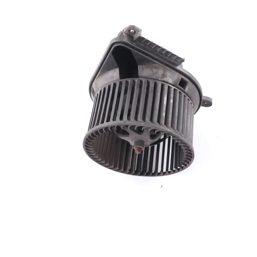 W901 W903 W905 Heater Blower Motor Fan Diesel to Mercedes Sprinter with Part number A0008352385 Mercedes Sprinter W901 W903 W905 Heater Blower Motor Fan Diesel - SKU rhd-A0008352385-1 - Part number A0008352385