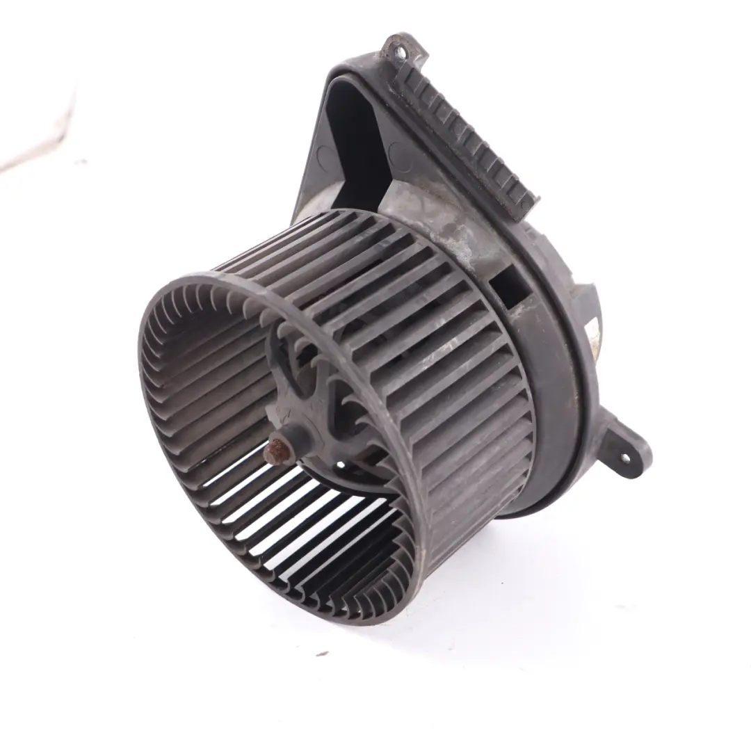 W901 W903 W905 Heater Blower Motor Fan Diesel to Mercedes Sprinter with Part number A0008352385 Mercedes Sprinter W901 W903 W905 Heater Blower Motor Fan Diesel - SKU rhd-A0008352385-1 - Part number A0008352385