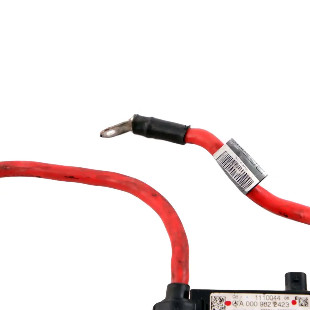 Mercedes-Benz W221 Battery Motor Starter Relay Positive Plus Cable to with Part number A0009822423 Mercedes-Benz W221 Battery Motor Starter Relay Positive Plus Cable - SKU rhd-A0009822423 - Part number A0009822423