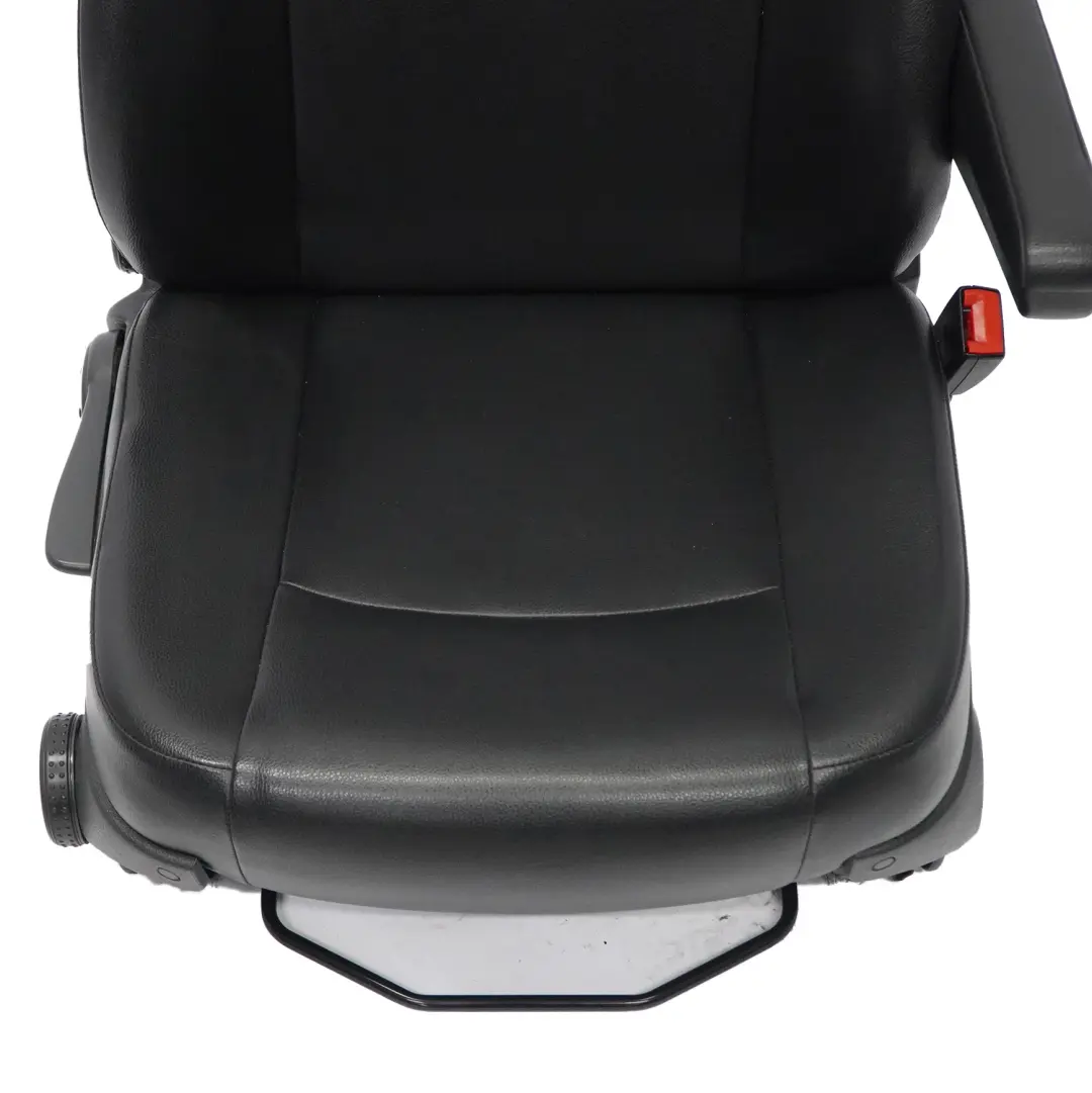 Front Right O/S Heated Single Seat Leather Black Interior to Mercedes W639 with Part number A0039105432 Mercedes W639 Front Right O/S Heated Single Seat Leather Black Interior - SKU rhd-A0039105432 - Part number A0039105432
