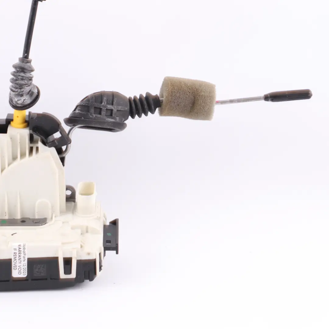 Front Left N/S Door Lock Mechanism Actuator A0997200735 to Mercedes W204 W212 with Part number A2047203735 Mercedes W204 W212 Front Left N/S Door Lock Mechanism Actuator A0997200735 - SKU rhd-A0997200735 - Part number A2047203735