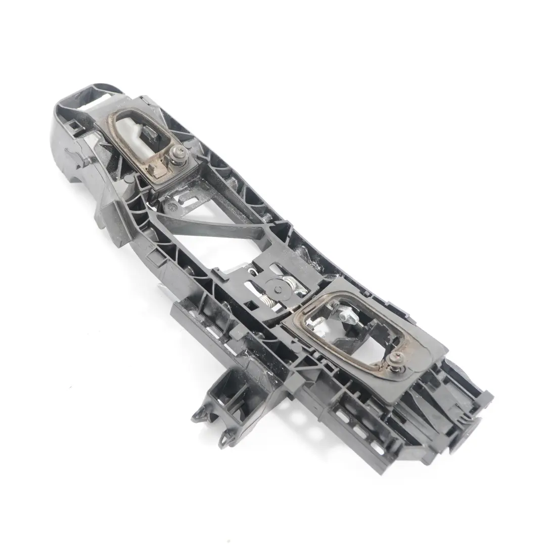 Manija Portadora Puerta Delantera Trasera Izquierda para Mercedes W213 con número de pieza A0997601700 Mercedes W213 Manija Portadora Puerta Delantera Trasera Izquierda - SKU A0997601700 - Número de pieza A0997601700