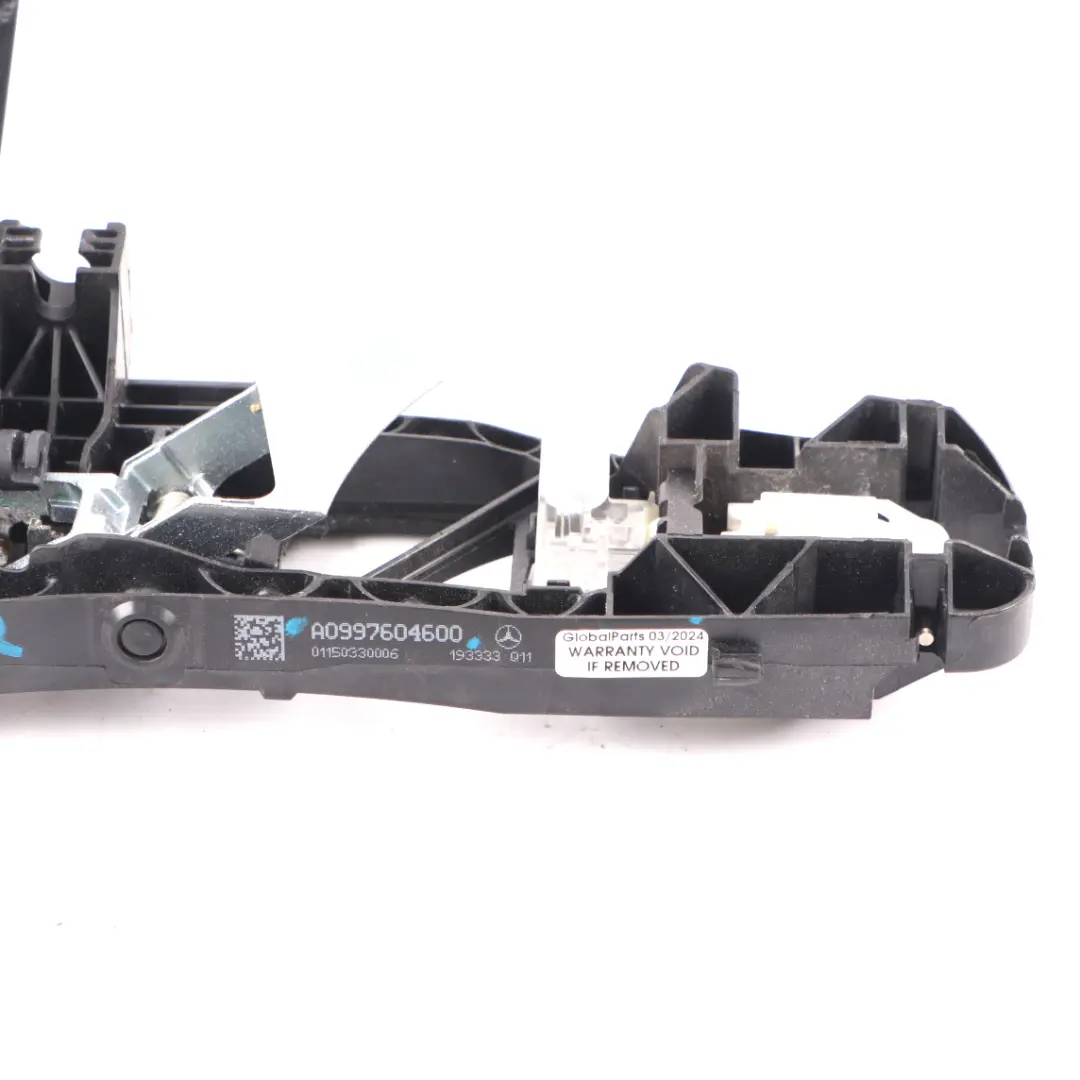Door Handle Base Mercedes W205 W213 Front Right O/S Bracket Bearing to with Part number A0997604600 Door Handle Base Mercedes W205 W213 Front Right O/S Bracket Bearing - SKU rhd-A0997604600 - Part number A0997604600