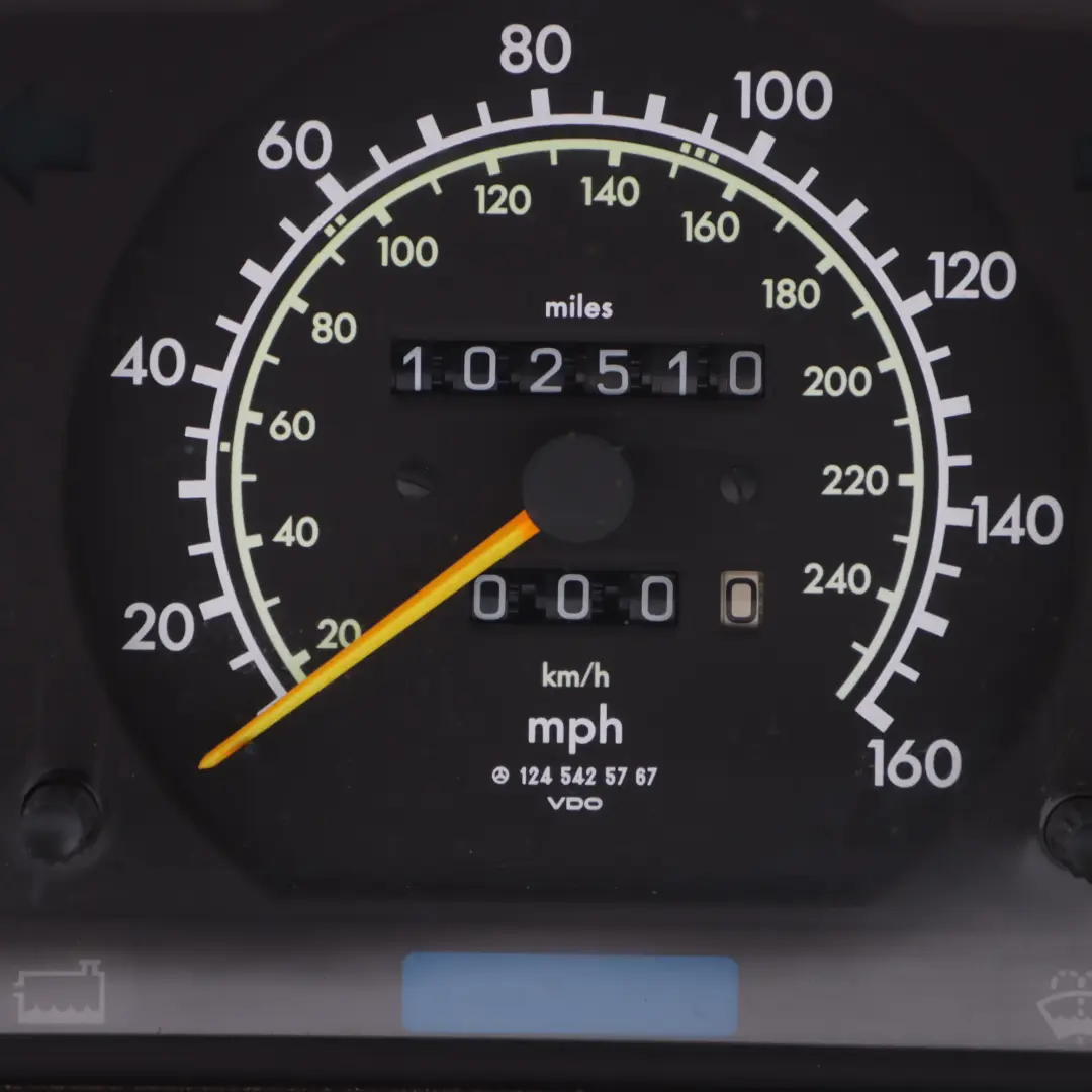 Instrument Cluster Speedo Meter Automatic to Mercedes W124 Petrol with Part number A1245431425 Mercedes W124 Petrol Instrument Cluster Speedo Meter Automatic - SKU rhd-A1245431425 - Part number A1245431425