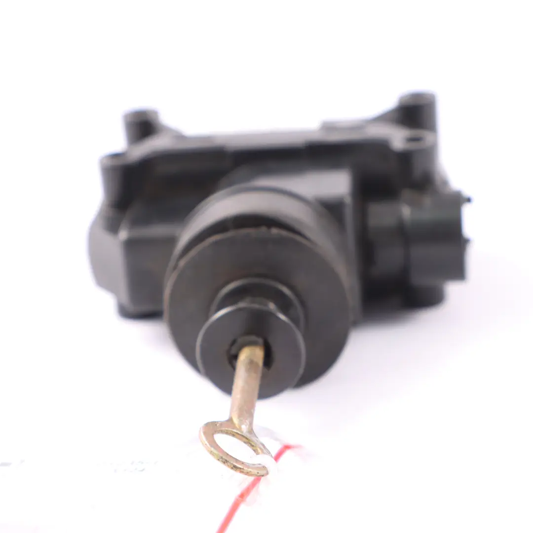 Zentral Verriegelung Hintertür Rechts Links Aktuator A1247300835 für Mercedes W124 mit Teilenummer A1247201035 Mercedes W124 Zentral Verriegelung Hintertür Rechts Links Aktuator A1247300835 - SKU rhd-A1247201035-1 - Teilenummer A1247201035