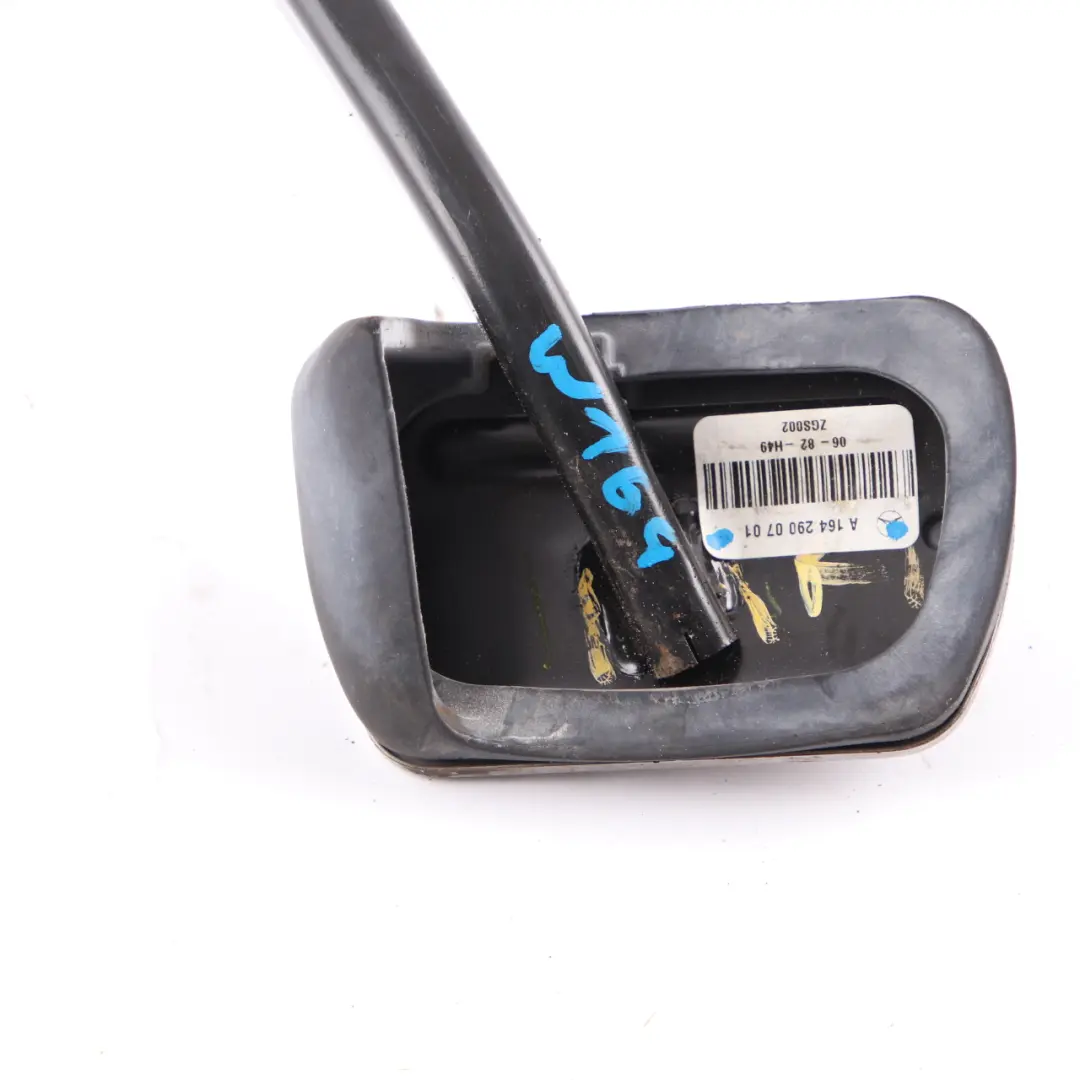 Brake Pedal Assembly to Mercedes ML W164 GL X164 with Part number A1642900701 Mercedes ML W164 GL X164 Brake Pedal Assembly - SKU rhd-A1642900701 - Part number A1642900701