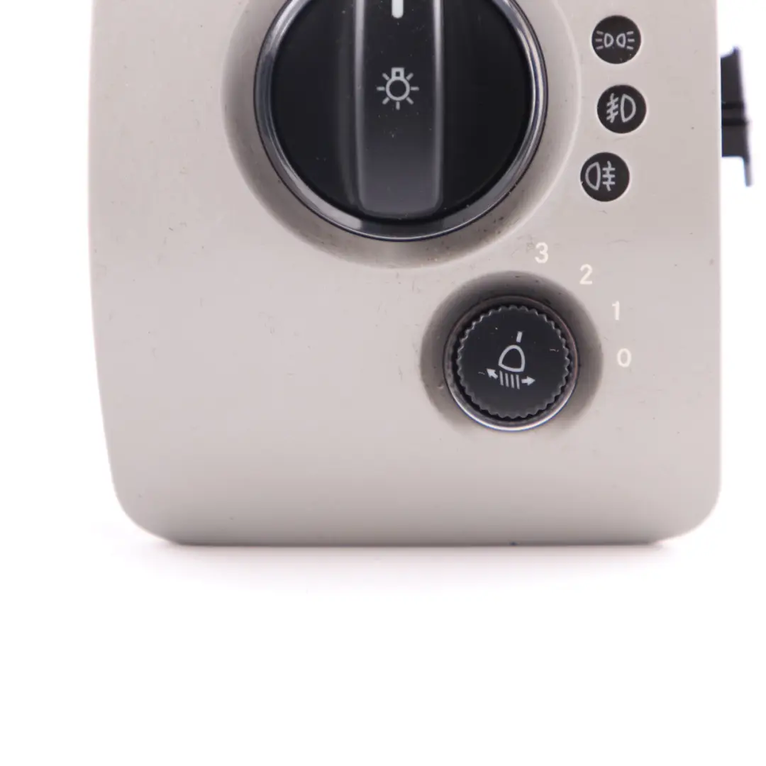 Light Switch Headlight Switch Unit Button Grey to Mercedes ML W164 with Part number A1645450604 Mercedes ML W164 Light Switch Headlight Switch Unit Button Grey - SKU rhd-A1645450604 - Part number A1645450604