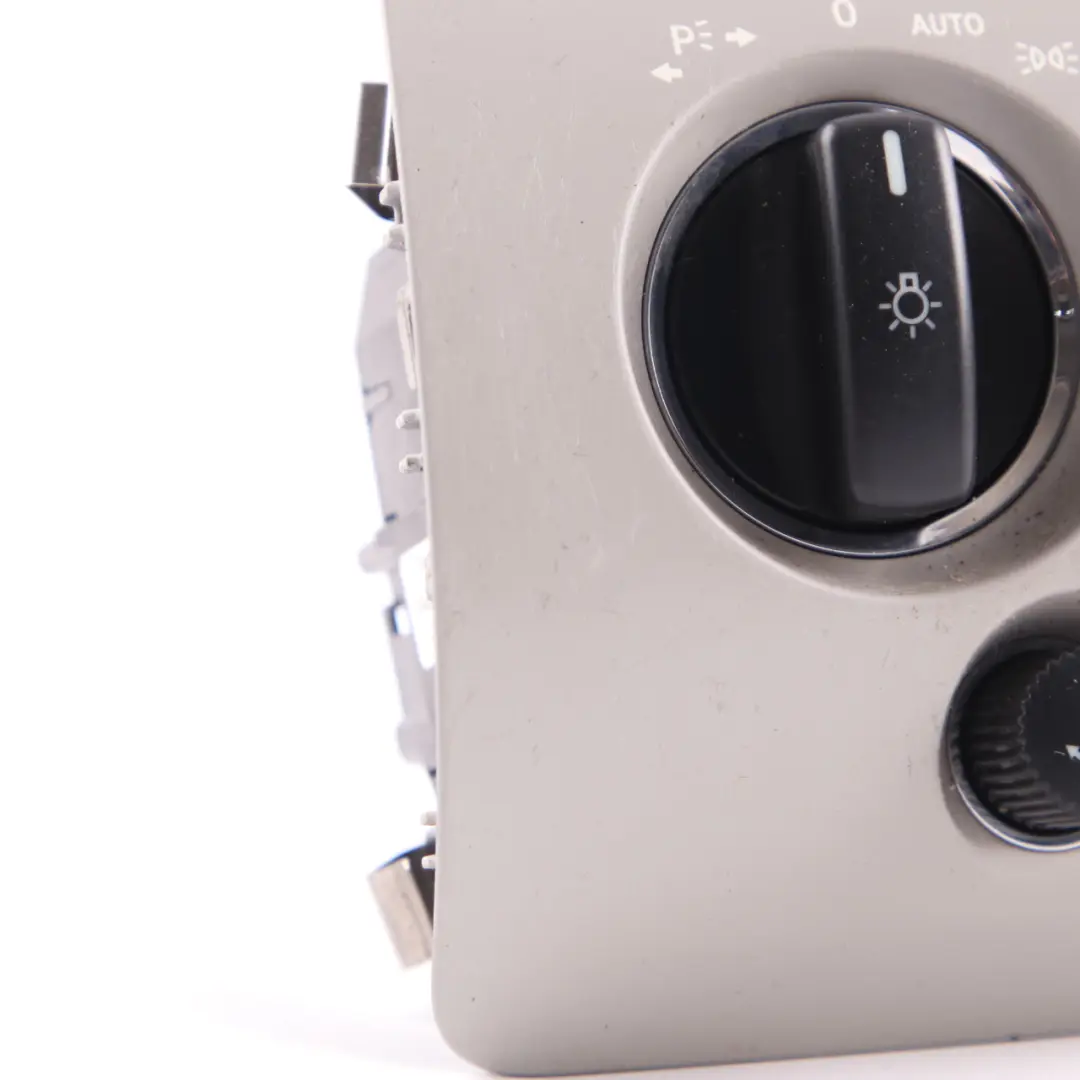 Light Switch Headlight Switch Unit Button Grey to Mercedes ML W164 with Part number A1645450604 Mercedes ML W164 Light Switch Headlight Switch Unit Button Grey - SKU rhd-A1645450604 - Part number A1645450604