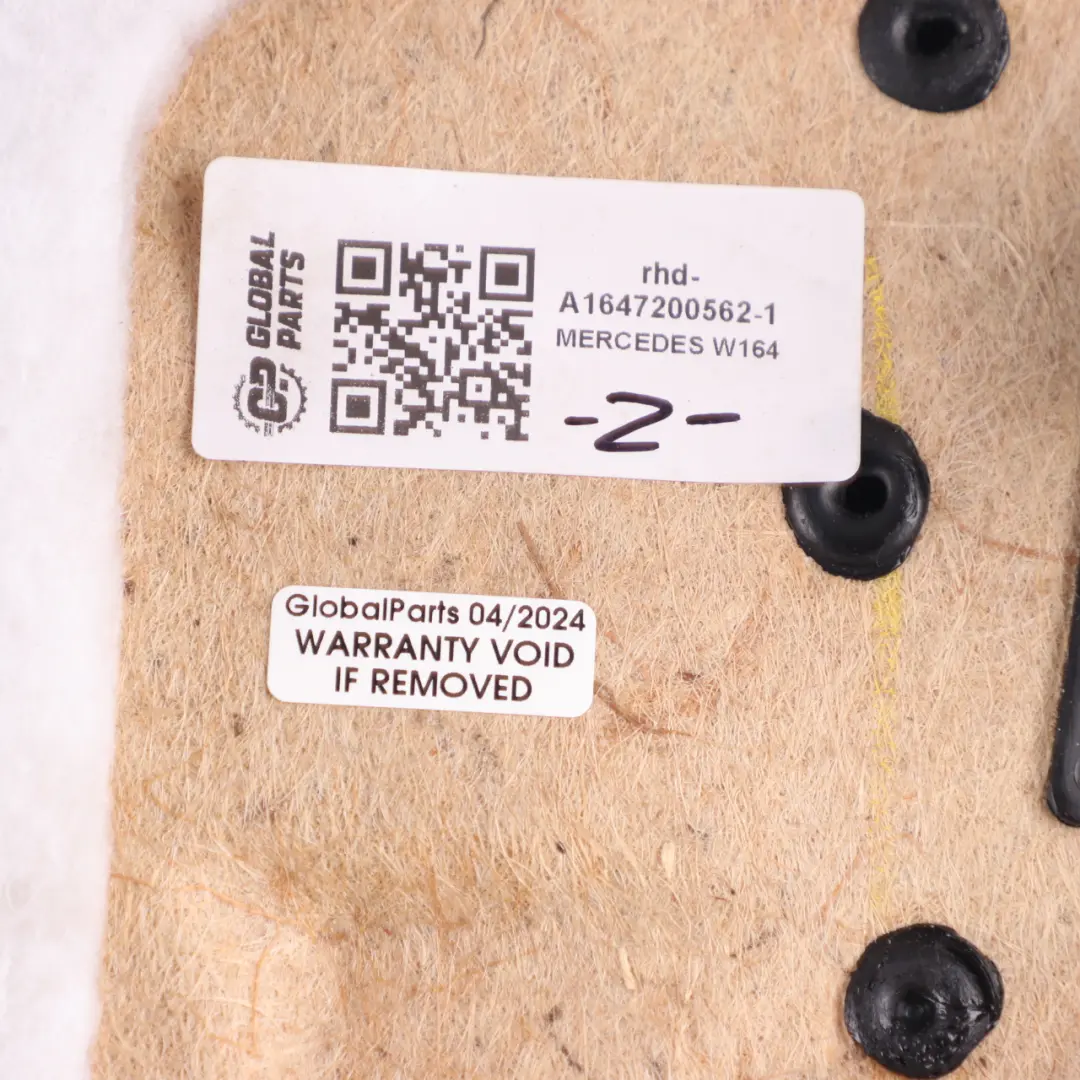 Door Card Front Left N/S AMG Trim Cover Panelling Leather Black to Mercedes ML W164 with Part number A1647200562 Mercedes ML W164 Door Card Front Left N/S AMG Trim Cover Panelling Leather Black - SKU rhd-A1647200562-1 - Part number A1647200562