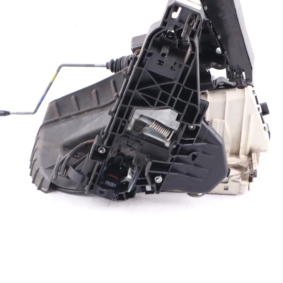 Door Lock Front Right O/S Latch Catch Mechanism A1647602434 to Mercedes ML W164 with Part number A1647202235 Mercedes ML W164 Door Lock Front Right O/S Latch Catch Mechanism A1647602434 - SKU rhd-A1647202235 - Part number A1647202235