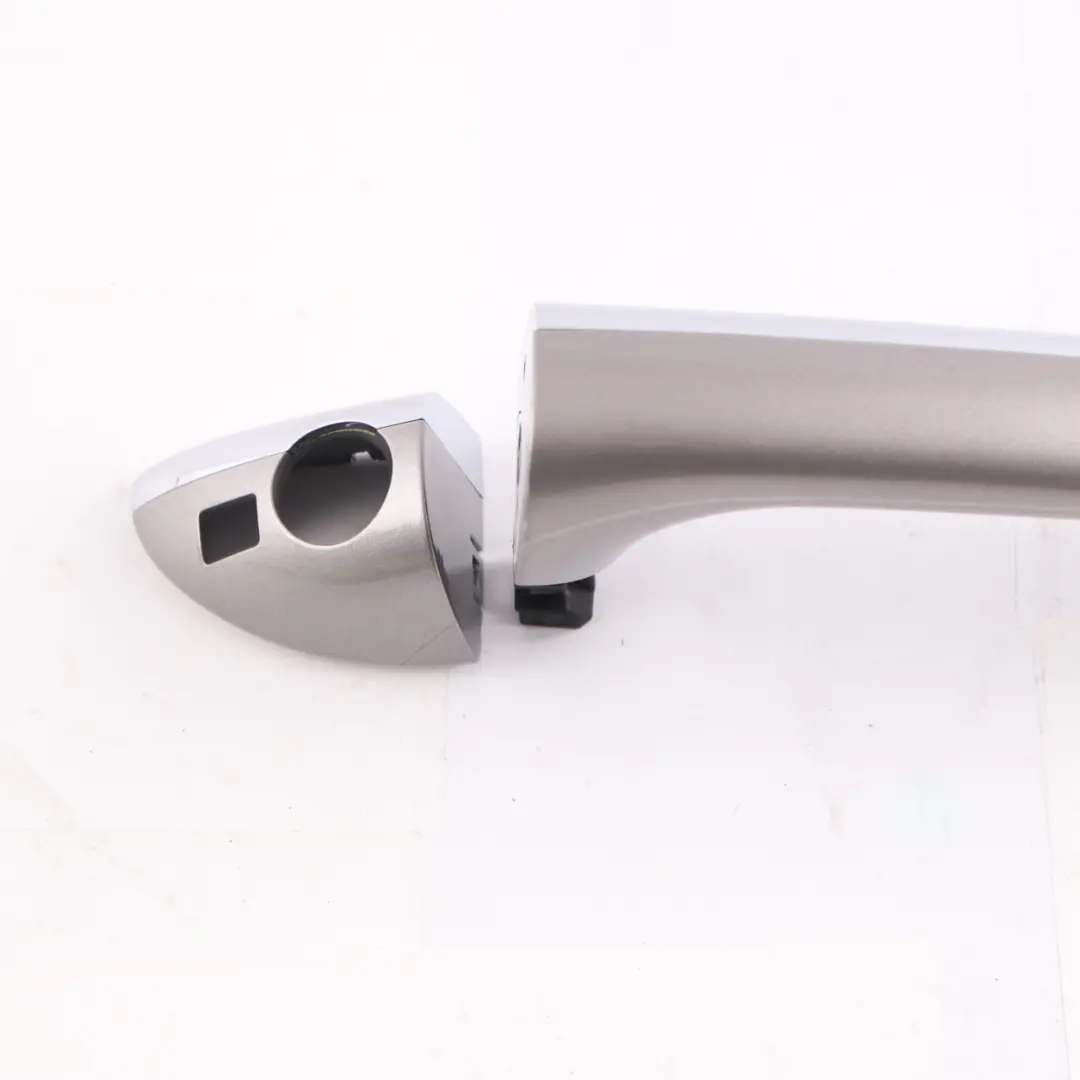 Door Grab Handle Front Right O/S Cubanite Silver to Mercedes ML W164 with Part number A1647600670 Mercedes ML W164 Door Grab Handle Front Right O/S Cubanite Silver - SKU rhd-A1647600670-CS - Part number A1647600670
