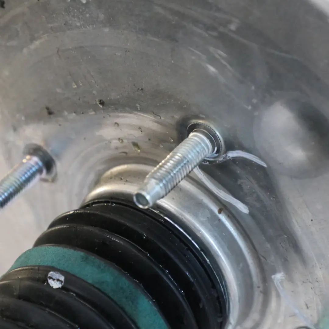 Brake Servo Booster Master Cylinder Module A1664301330 to Mercedes W166 with Part number A1664301130 Mercedes W166 Brake Servo Booster Master Cylinder Module A1664301330 - SKU rhd-A1664301130 - Part number A1664301130