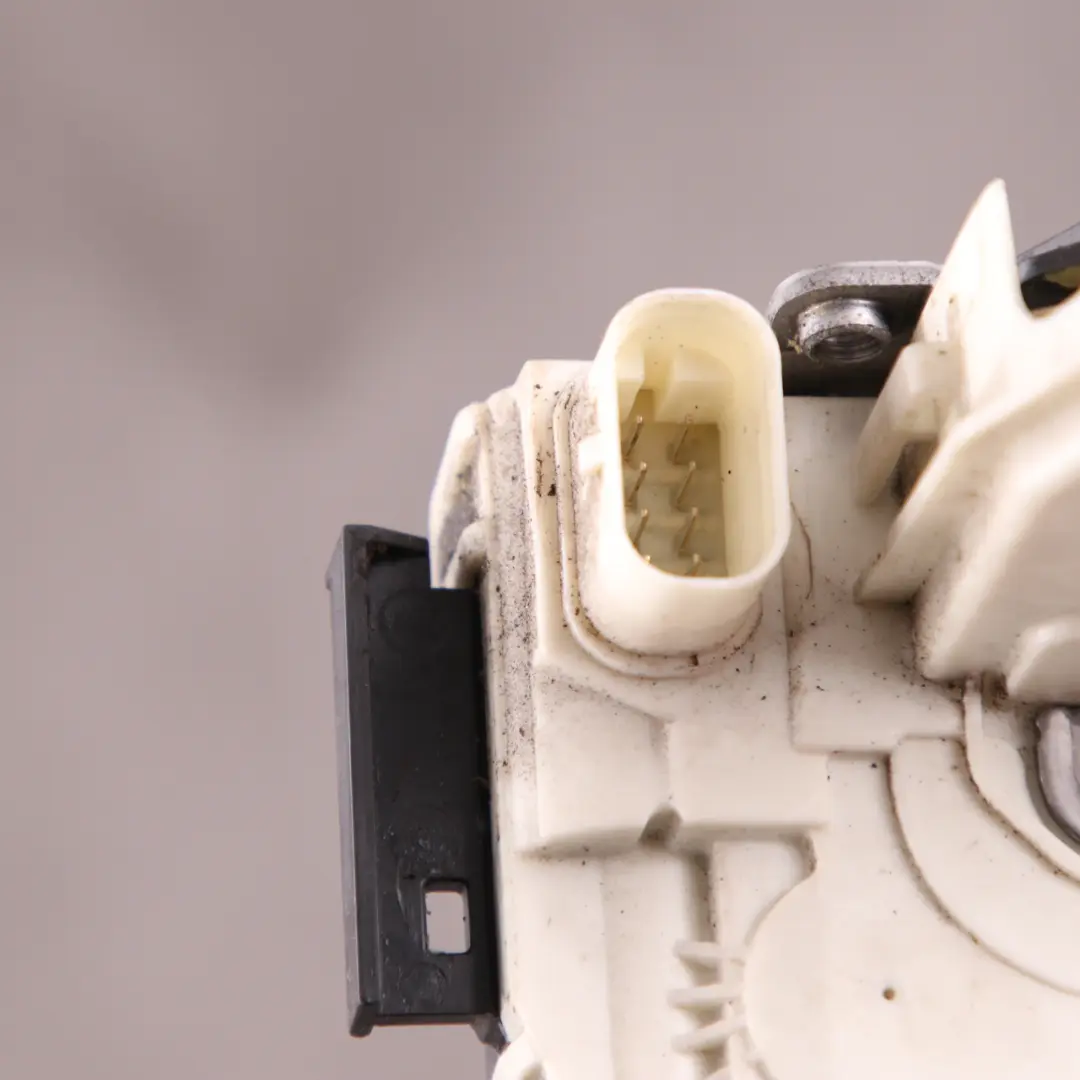  Door Lock Mercedes W176 W246 Front Right O/S Latch Mechanism Actuator - SKU rhd-A1667200635-1 - Part number A1667200635