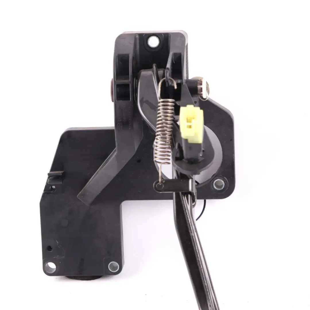 Brake Pedal Mercedes W169 W245 Auto Automatic Gearbox to with Part number A1692903101 Brake Pedal Mercedes W169 W245 Auto Automatic Gearbox - SKU RHD-A1692903101 - Part number A1692903101