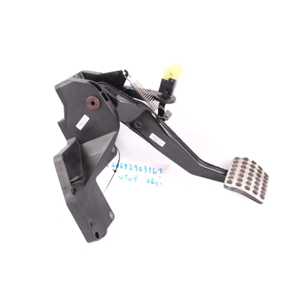 Brake Pedal Mercedes W169 W245 Auto Automatic Gearbox to with Part number A1692903101 Brake Pedal Mercedes W169 W245 Auto Automatic Gearbox - SKU RHD-A1692903101 - Part number A1692903101