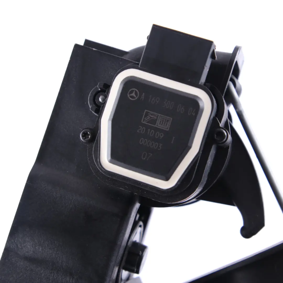 Throttle Pedal Mercedes W169 W245 Accelerator Control Unit Module A1693000604 to with Part number A1693000204 Throttle Pedal Mercedes W169 W245 Accelerator Control Unit Module A1693000604 - SKU rhd-A1693000204-1 - Part number A1693000204