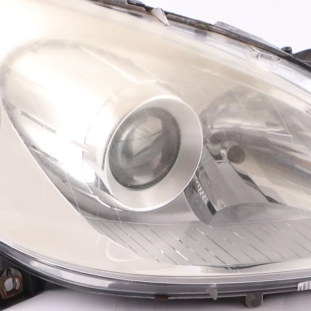 Headlight Headlamp Mercedes W245 Lamp Light Front Right O/S to with Part number A1698202661 Headlight Headlamp Mercedes W245 Lamp Light Front Right O/S - SKU rhd-A1698202661-1 - Part number A1698202661