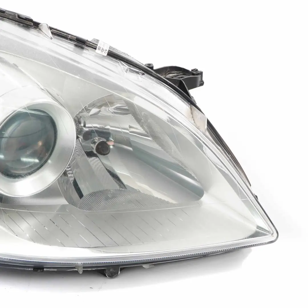 Headlight Headlamp Lamp Light Front Right O/S to Mercedes W245 with Part number A1698202661 Mercedes W245 Headlight Headlamp Lamp Light Front Right O/S - SKU rhd-A1698202661 - Part number A1698202661
