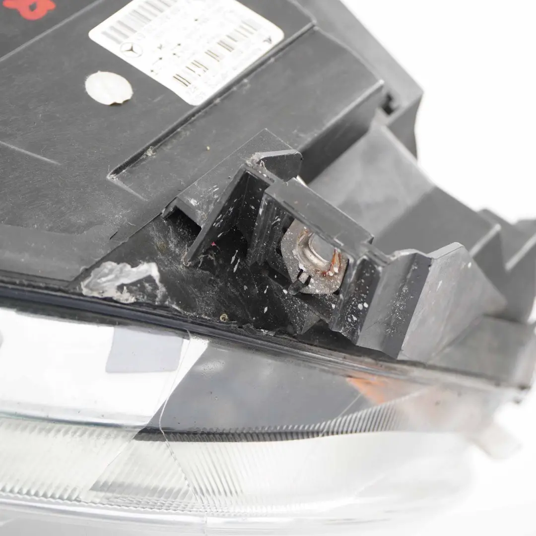 Headlight Headlamp Lamp Light Front Right O/S to Mercedes W245 with Part number A1698202661 Mercedes W245 Headlight Headlamp Lamp Light Front Right O/S - SKU rhd-A1698202661 - Part number A1698202661