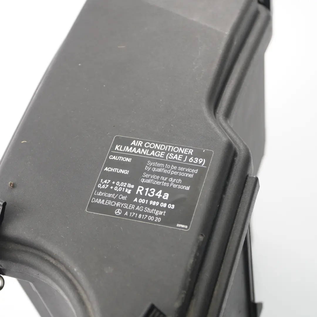 Fuse Box SAM Module Unit Bracket Carrier Holder to Mercedes SLK R171 with Part number A1715400124 Mercedes SLK R171 Fuse Box SAM Module Unit Bracket Carrier Holder - SKU rhd-A1715400124 - Part number A1715400124