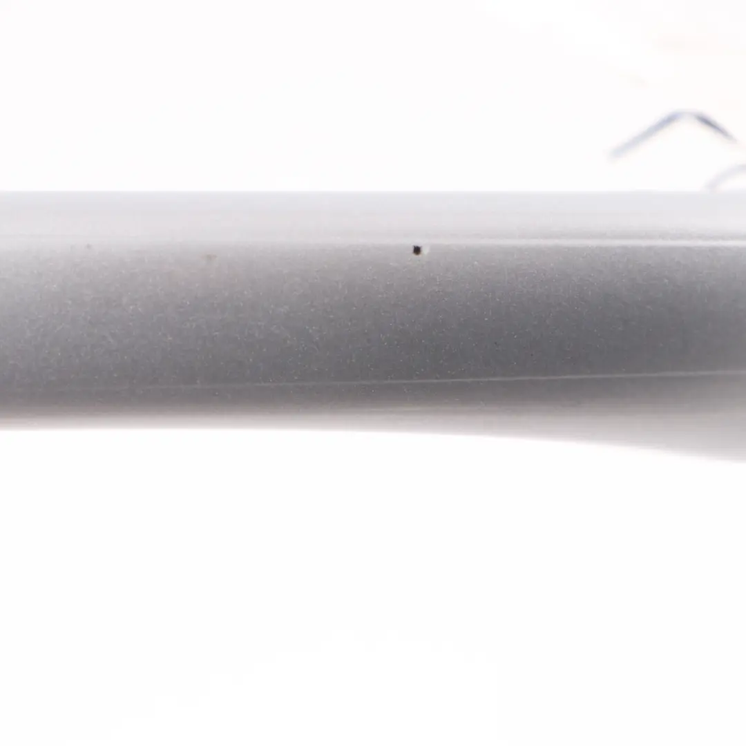 Poignée Porte Avant Gauche N/S Argent Iridium Métallisé 775 pour Mercedes SLK R171 à propos du numéro de pièce A1717600370 Mercedes SLK R171 Poignée Porte Avant Gauche N/S Argent Iridium Métallisé 775 - SKU A1717600370-IRS - Numéro de pièce A1717600370