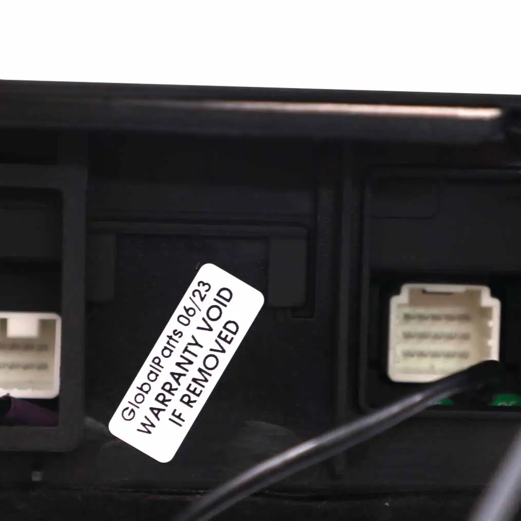 Steering Wheel Mercedes W204 C63 AMG Black Leather Sport Paddle Shift + Screen to with Part number A1724601103 Steering Wheel Mercedes W204 C63 AMG Black Leather Sport Paddle Shift + Screen - SKU rhd-A1724601103 - Part number A1724601103