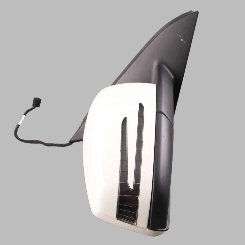 Wing Mirror Outside Power Fold Door Right O/S Calcite White - 650 to Mercedes W176 with Part number A1768100200 Mercedes W176 Wing Mirror Outside Power Fold Door Right O/S Calcite White - 650 - SKU rhd-A1768100200-CW - Part number A1768100200