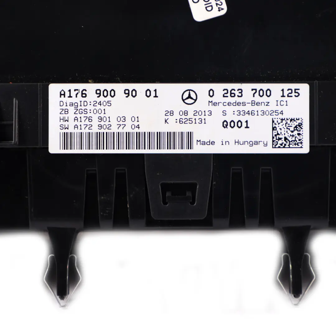 Mercedes W176 Petrol Instrument Cluster Spedometer Gauges Automatic - SKU rhd-A1769009001-1 - Part number A1769009001