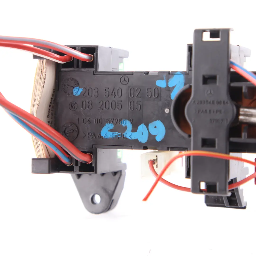 Fuse Box Distribution Dashboard to Mercedes W203 W209 W639 with Part number A2035400250 Mercedes W203 W209 W639 Fuse Box Distribution Dashboard - SKU rhd-A2035400250-1 - Part number A2035400250